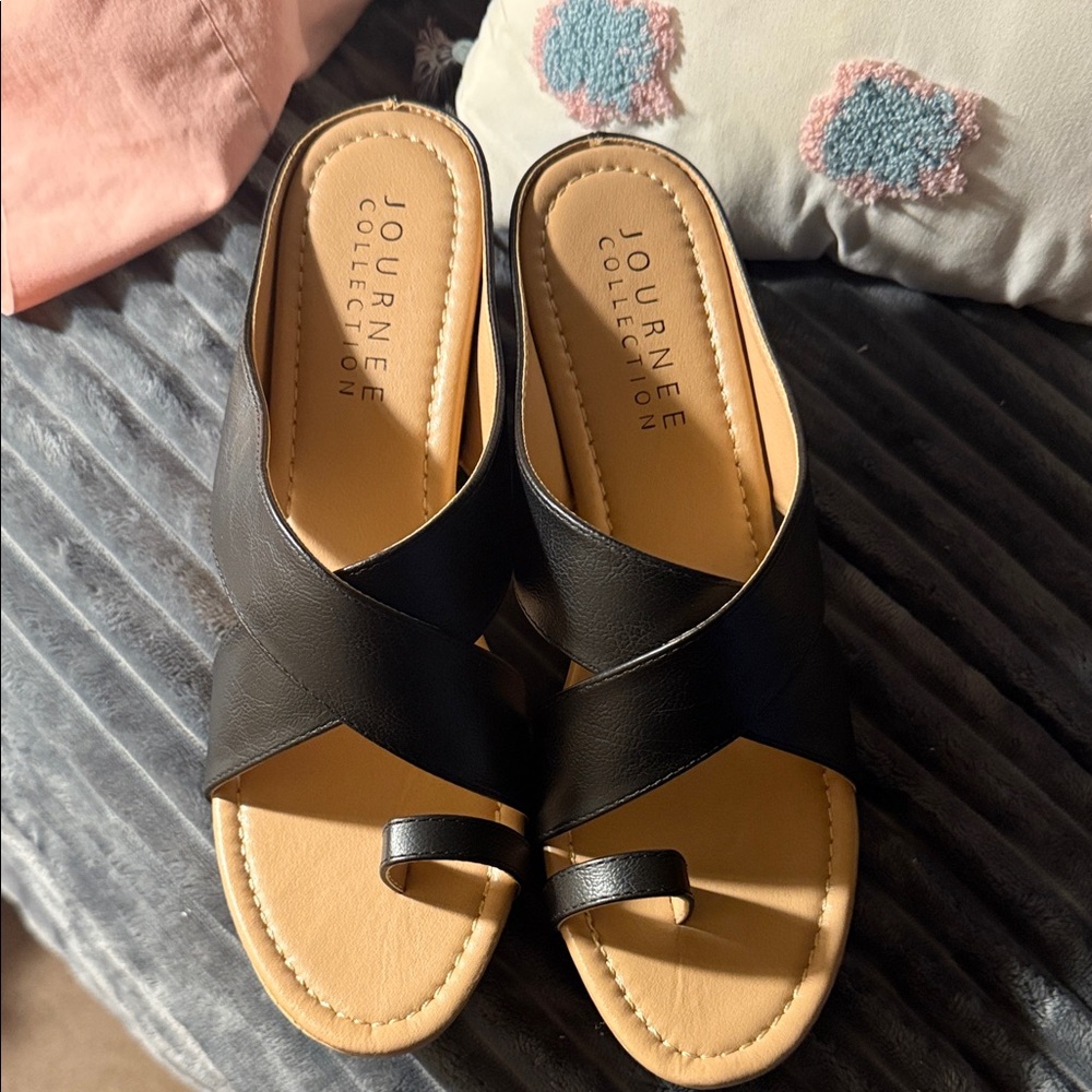 Journee Collection Black and Tan Women's Sandals